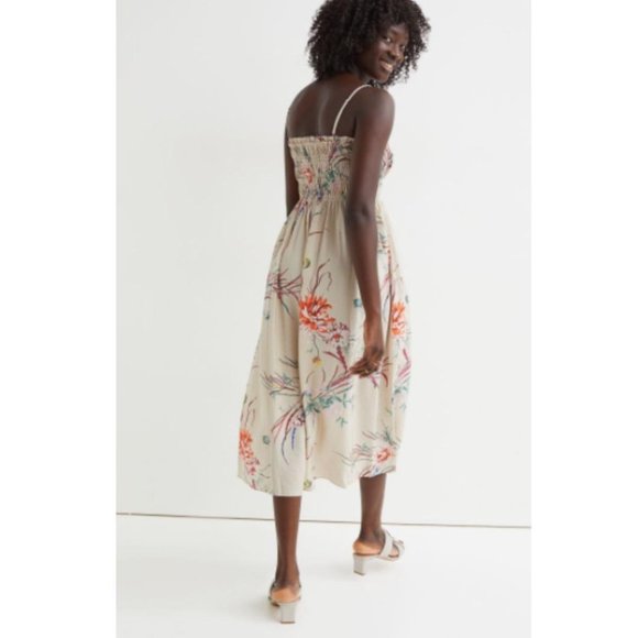 NWT H&M FLORAL BEIGE SPAGHETTI STRAPS SMOCK SUMMER DRESS - Picture 3 of 5